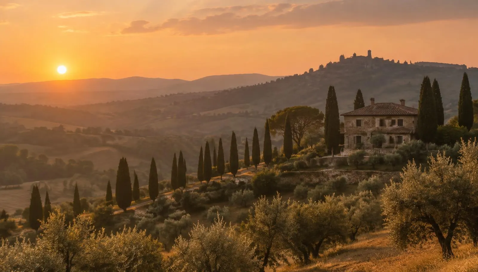 Colline toscane al tramonto